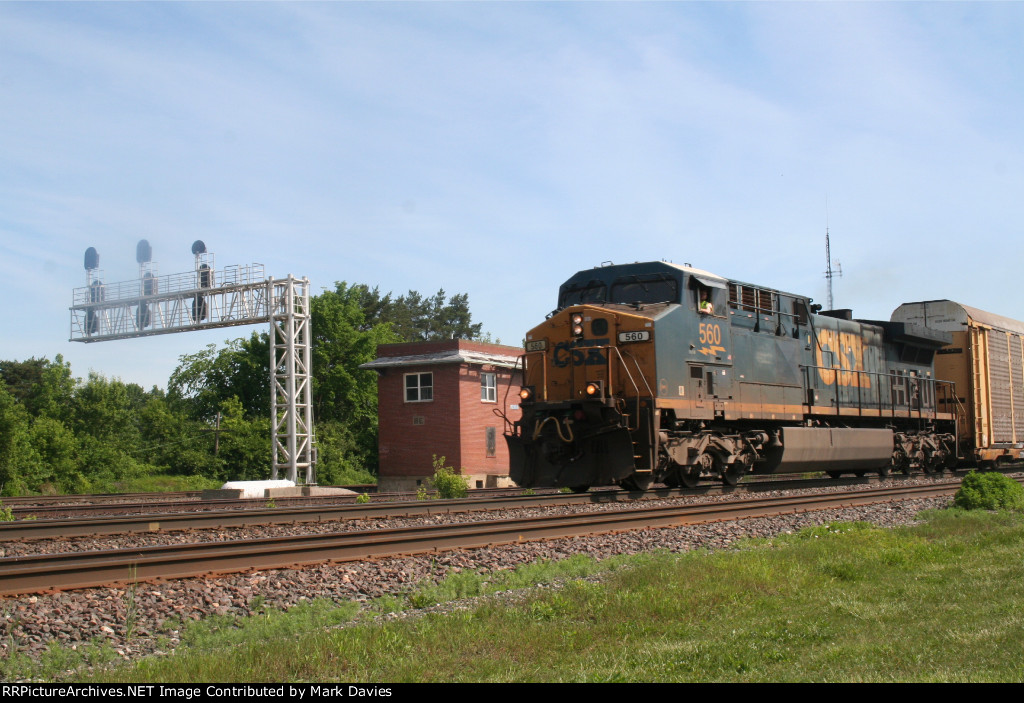 CSX 560